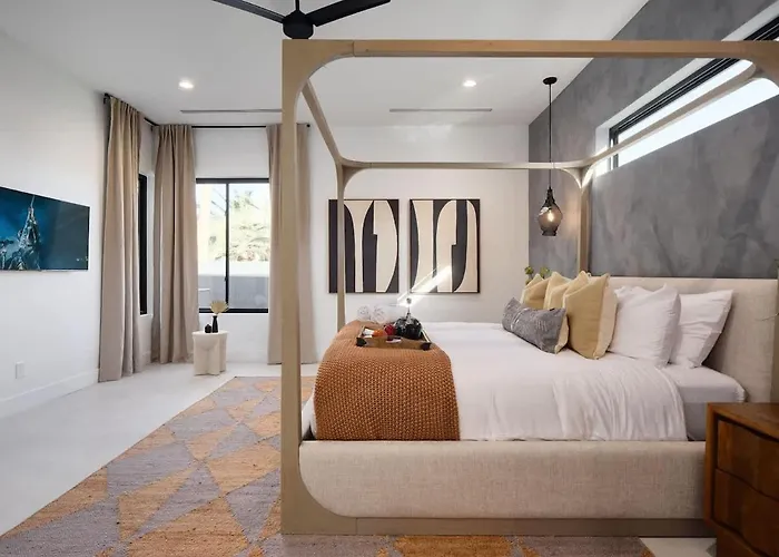 Luxe - Tulum House - New Build - Heated Pool Holiday home Scottsdale